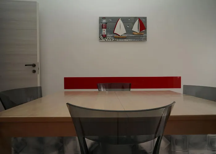 Il Faro Del Golfo Apartment *