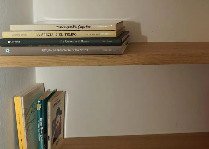 Il Faro Del Golfo Apartment *